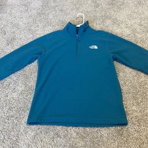 North face pullover ~ size medium